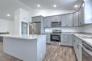 5100 Old Stage Rd-10