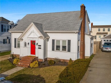 15 Hemalin Rd, Cranston, RI 02910 - photo 2