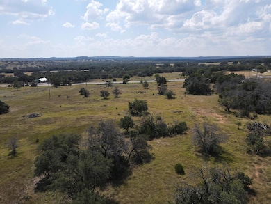 7994 W Us Hwy 290 unit 2, Johnson City, TX 78636 - photo 4