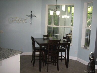 Eat-in Kitchen overlooking Lanai