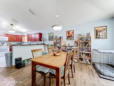 109 Windmill Ct, Satsuma, FL 32189 - photo 6