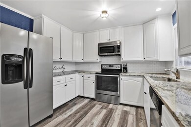 11613 W 69th St, Shawnee, KS 66203 - photo 6