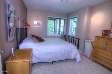 Deer Blvd guest 1