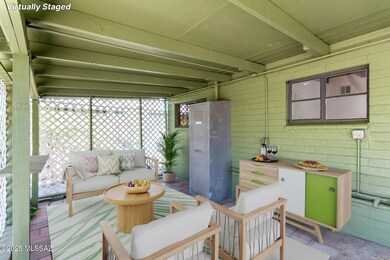 VIRTUALLY STAGED Lounge area