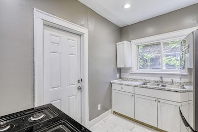 4-web-or-mls-Kitchen v1 2024-07-12-24