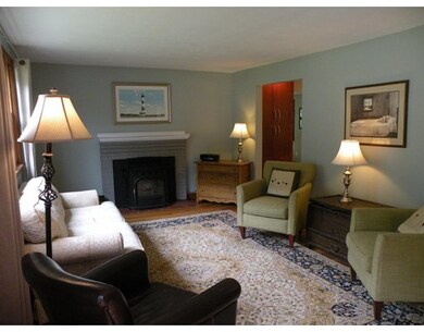 386 Thurston St, Wrentham, MA 02093 - photo 6