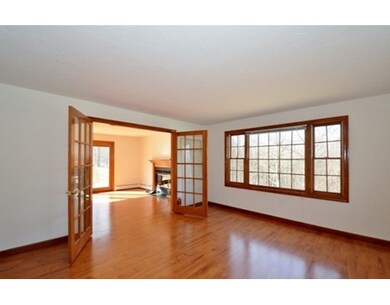 199 Johnny Appleseed Ln, Leominster, MA 01453 - photo 7