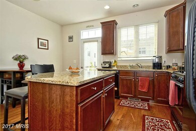 25116 Neptune Terrace, Chantilly, VA 20152 - photo 4