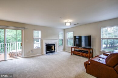 19903 Gateshead Cir, Germantown, MD 20876 - photo 7