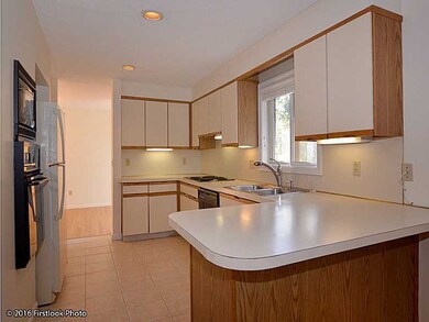 17 Shadow Farm Way unit 17, Wakefield, RI 02879 - photo 4