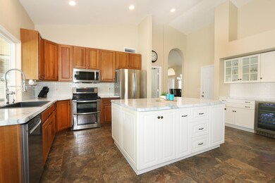 Lorona_island_kitchen