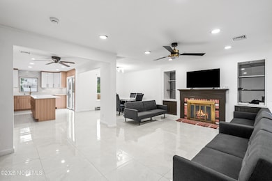 17 Johnston St, Oakhurst, NJ 07755 - photo 3