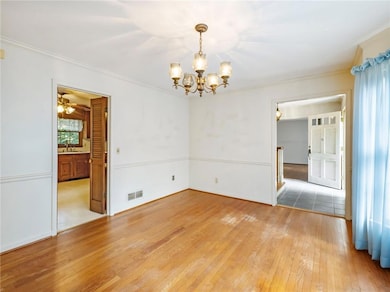 654 Grove Pkwy SE, Marietta, GA 30067 - photo 6