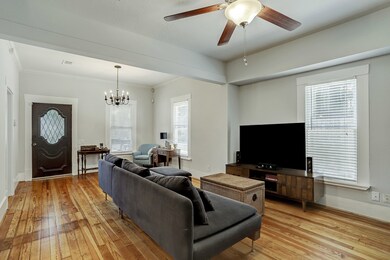 1116 Beverly St, Houston, TX 77008 - photo 5