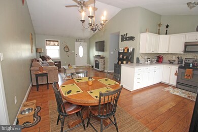 605 Rittenour Rd, Edinburg, VA 22824 - photo 4