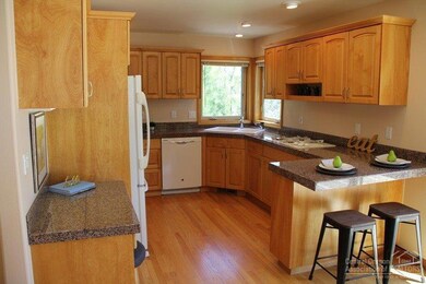 2342 NW 6th St, Bend, OR 97701 - photo 4