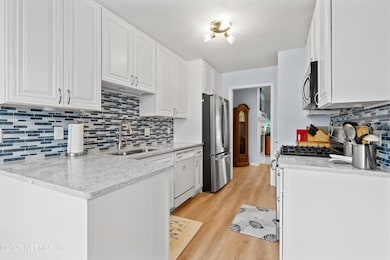 06-Kitchen
