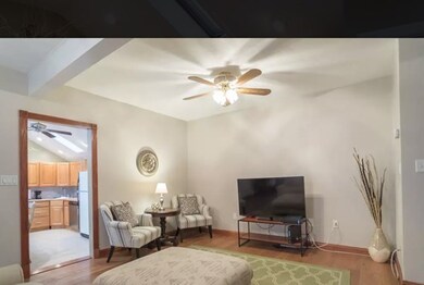 306 Hurley St unit 2, Cambridge, MA 02141 - photo 2