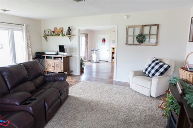 1217 Cherokee St, Weatherford, TX 76086 - photo 4