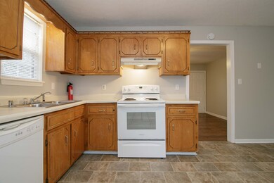 632 Artic Ave, Oak Grove, KY 42262 - photo 7