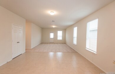 10322 McQueeney, San Antonio, TX 78252 - photo 3