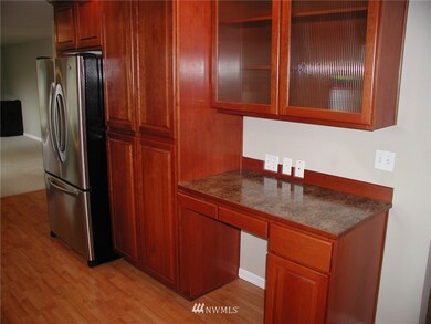 7505 212th St SW unit C302, Edmonds, WA 98026 - photo 3