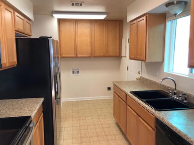 730 Maple St, Central Point, OR 97502 - photo 6