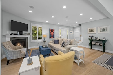 10-web-or-mls-14-n-union-field-rd