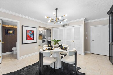 The Patrician unit 111, Palm Beach, FL 33480 - photo 6