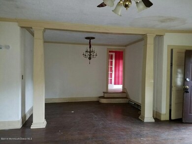 parlor room market pic (1024x768)