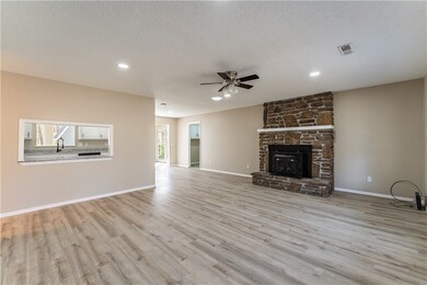 2 Welland Ln, Bella Vista, AR 72715 - photo 2