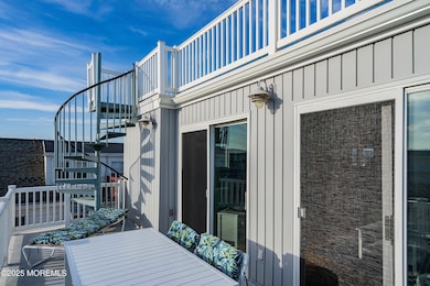 05-Front Deck 2