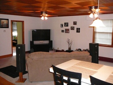 186 N Main St, Potosi, WI 53820 - photo 4