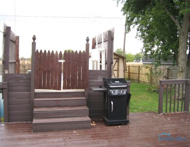 23897 W Meadow Dr, Genoa, OH 43430 - photo 6