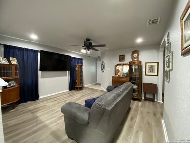 3778 Hideaway Green, San Antonio, TX 78261 - photo 6