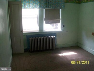 22 Golf Rd, Darby, PA 19023 - photo 6