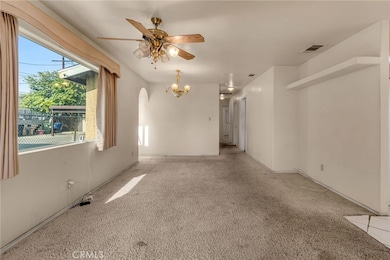 323 E 102nd St, Los Angeles, CA 90003 - photo 6