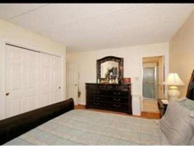 55 Angleside Rd unit 2, Waltham, MA 02453 - photo 5