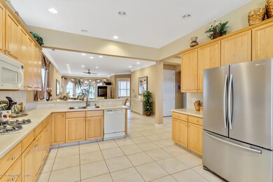 10 Wild Dunes Way Jackson NJ-large-015-2