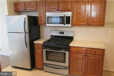 3827 Eaves Ln unit 148, Bowie, MD 20716 - photo 2