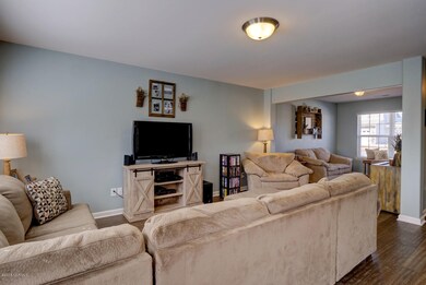 203 Chalet Rd Holly Ridge NC-large-006-1