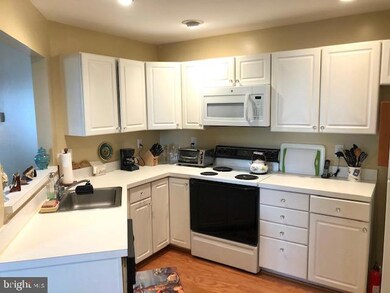 9220 Deer Crossing unit 40, Lorton, VA 22079 - photo 7