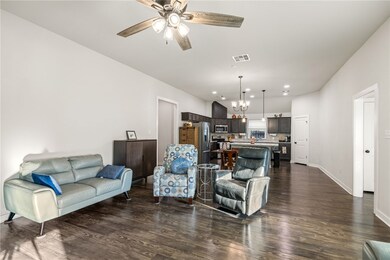 3417 Calmar Ct, Bryan, TX 77808 - photo 7