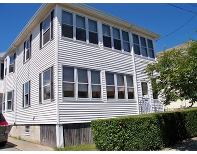 8 Winsor St, Fairhaven, MA 02719 - photo 2