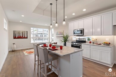 955W12thAve(8of23)