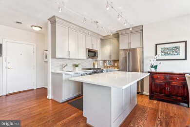 4720 Chevy Chase Dr unit 406, Chevy Chase, MD 20815 - photo 4