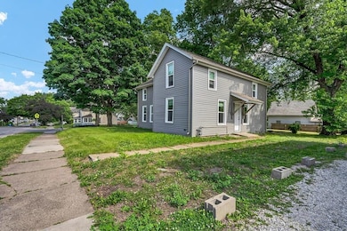 406 W 12th St, Cedar Falls, IA 50613 - photo 2