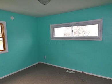 690 Augusta Ave, Columbus, OH 43228 - photo 3