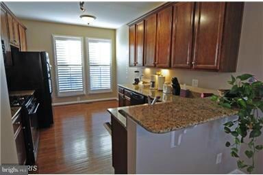 24682 Rosebay Terrace unit 79, Aldie, VA 20105 - photo 7