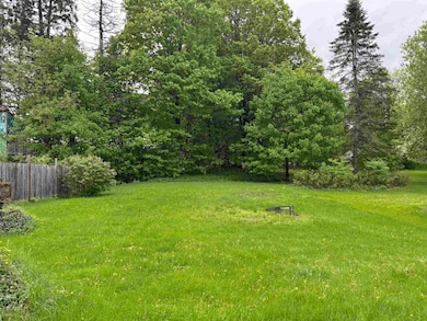 374 Caswell Ave, Derby Line, VT 05830 - photo 5